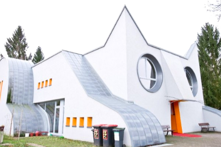 Cat Shaped School, Germany